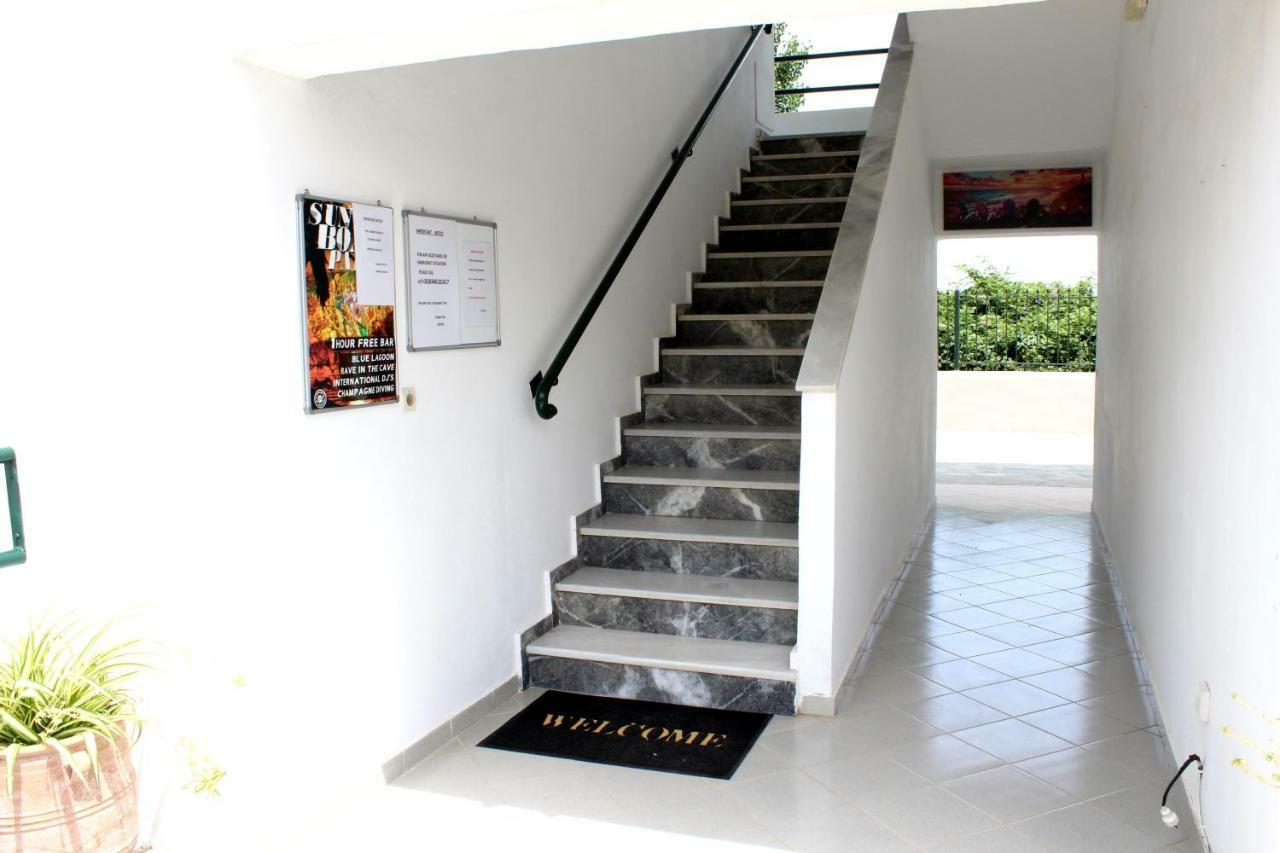 Apartment Cavos House *